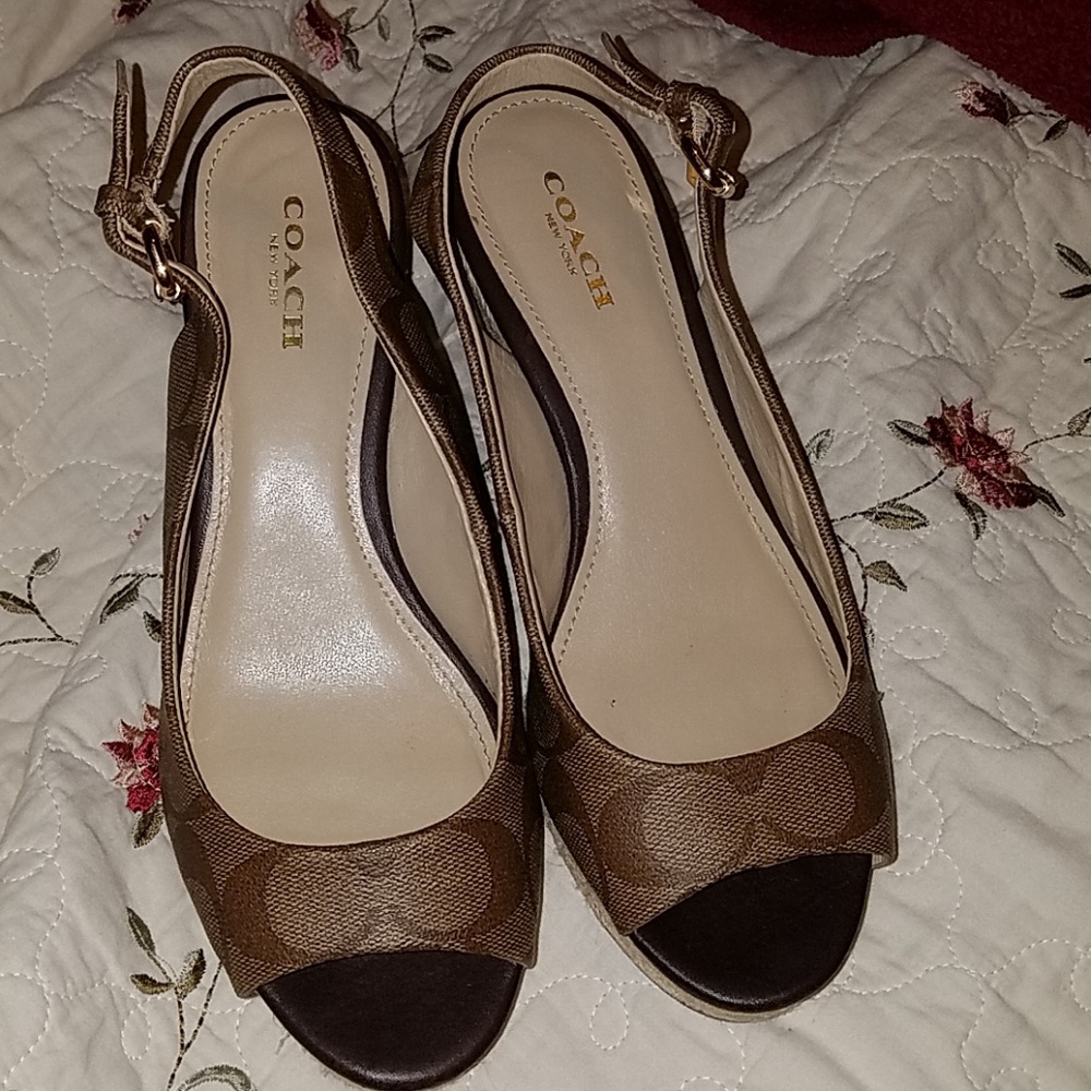 Coach espadrilles new size 6.5 very comfortable...